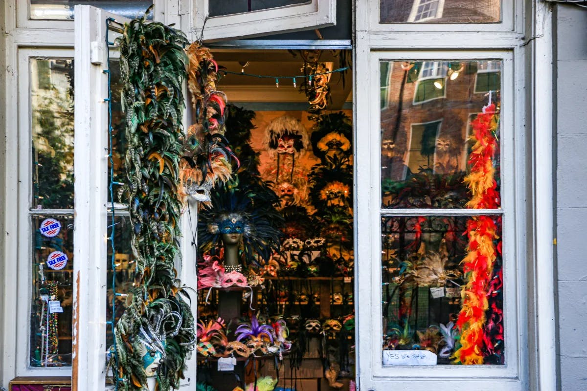 mask-store-new-orleans-travel-guide