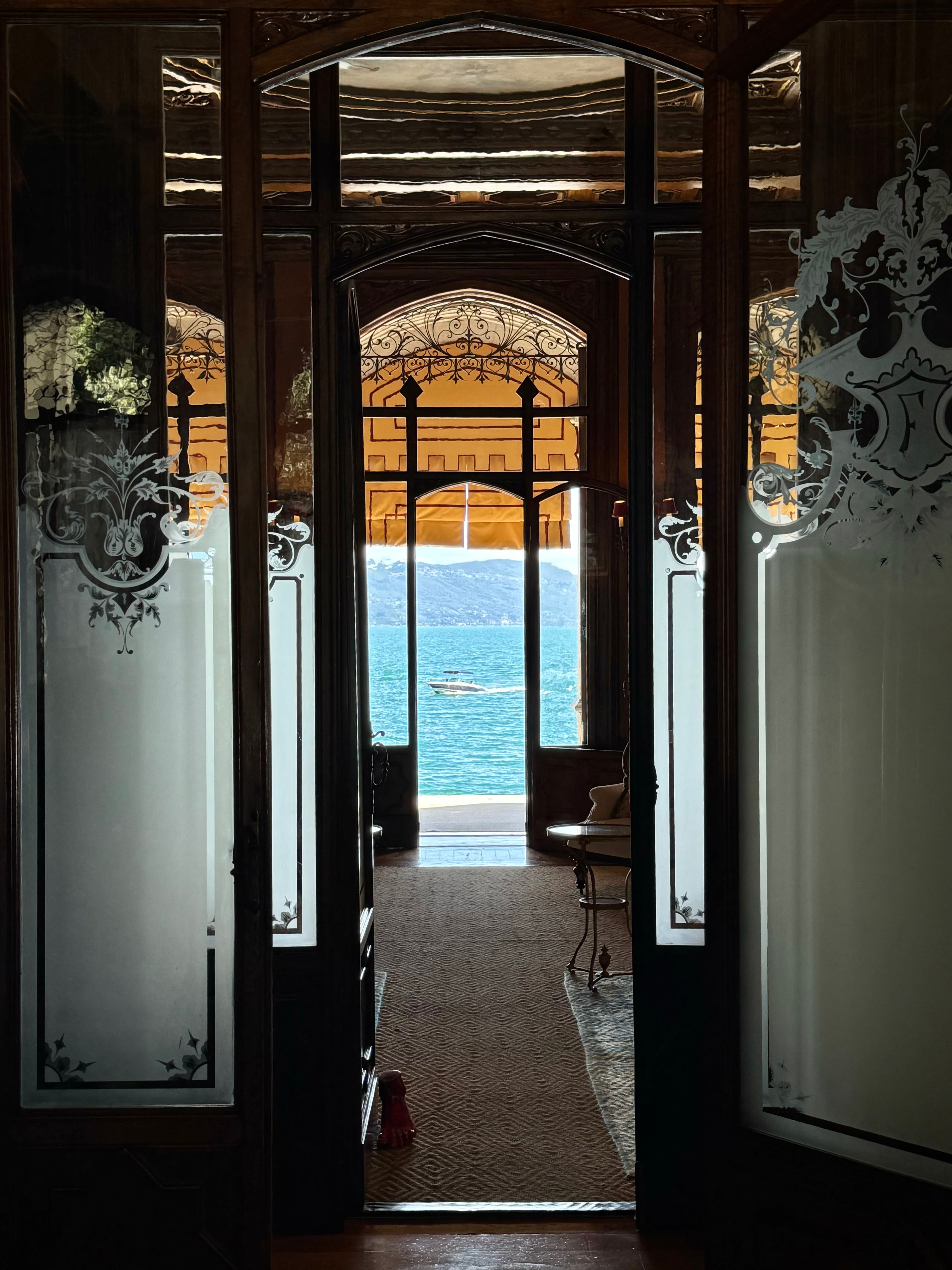 Sea views through a door.