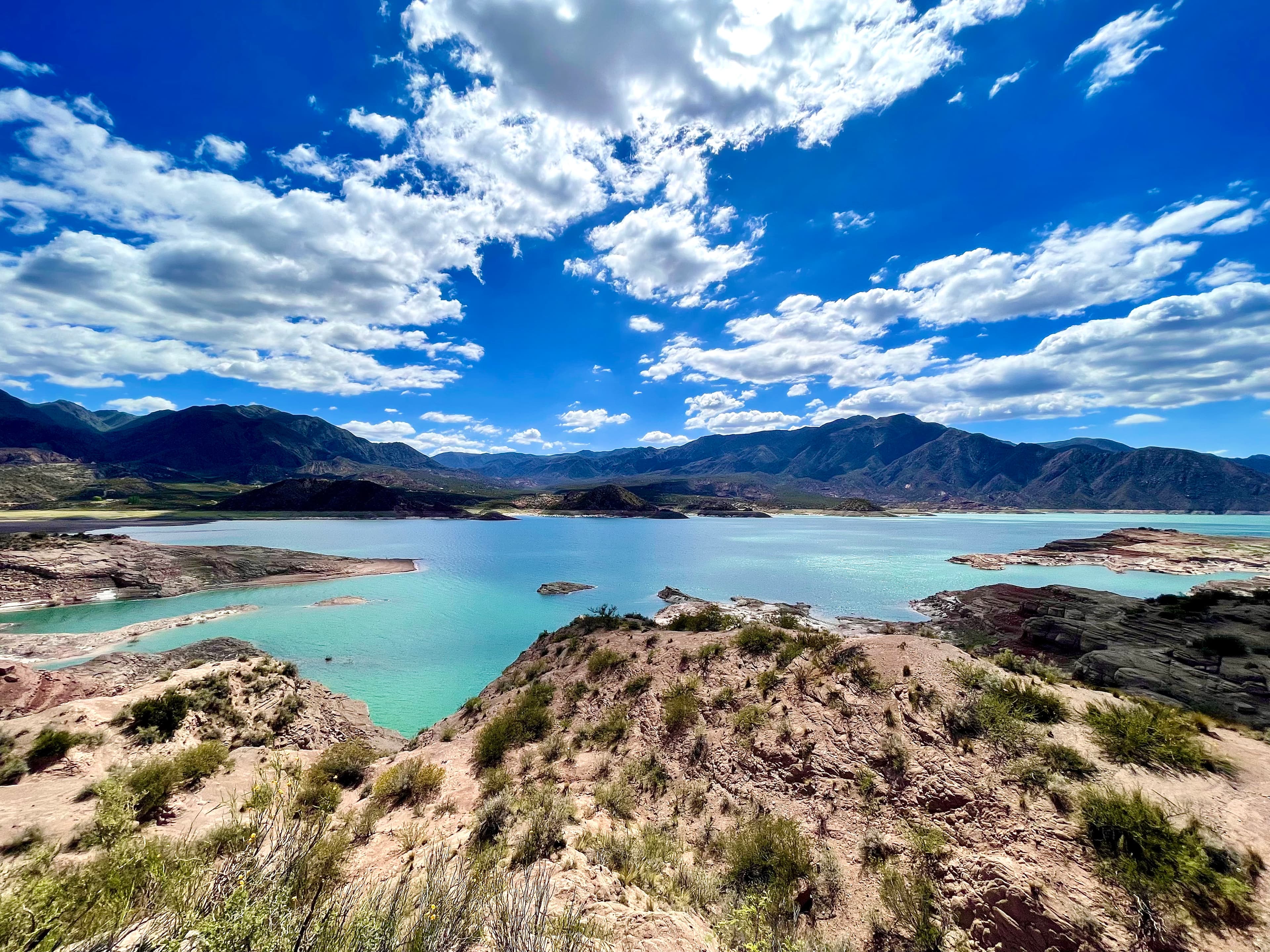 A beautiful view of lake