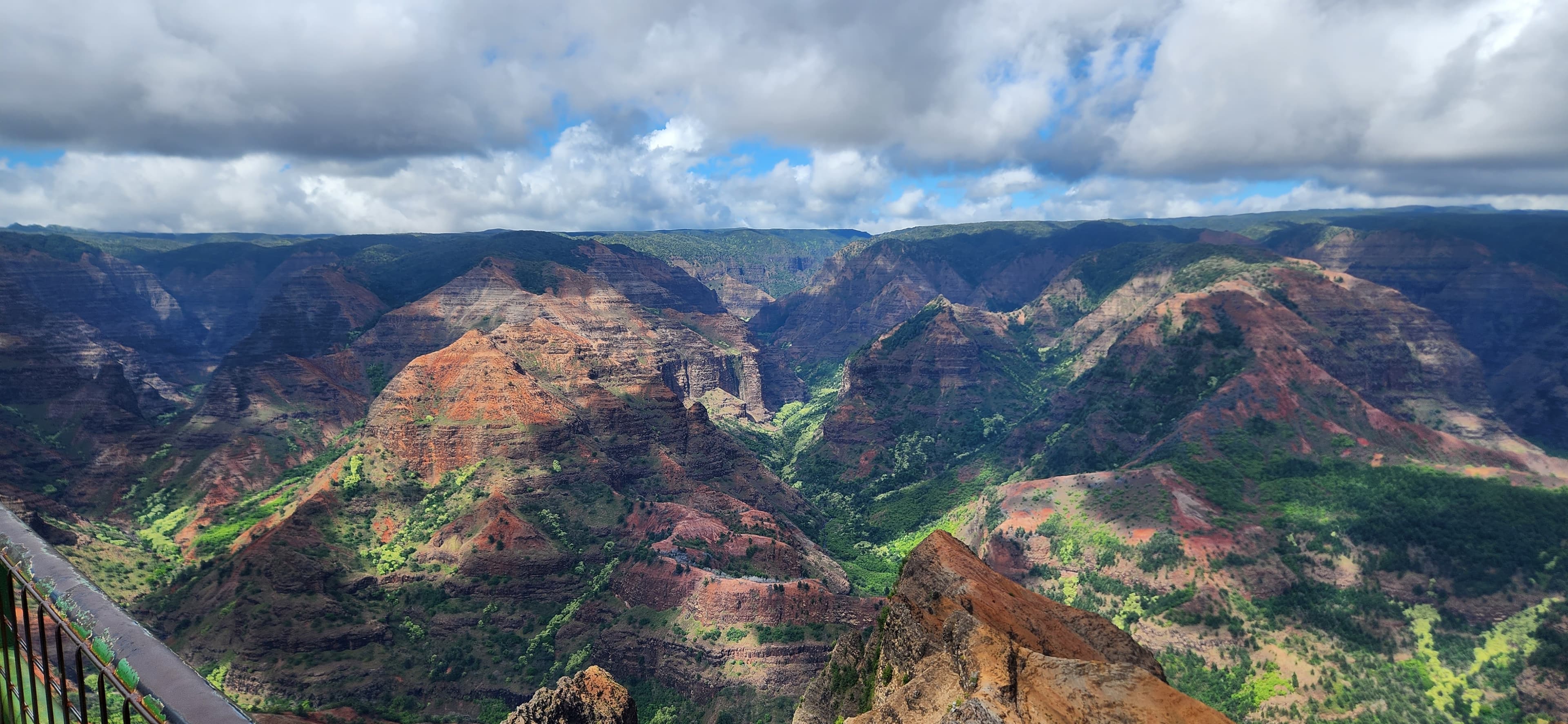A beautiful view of mountains