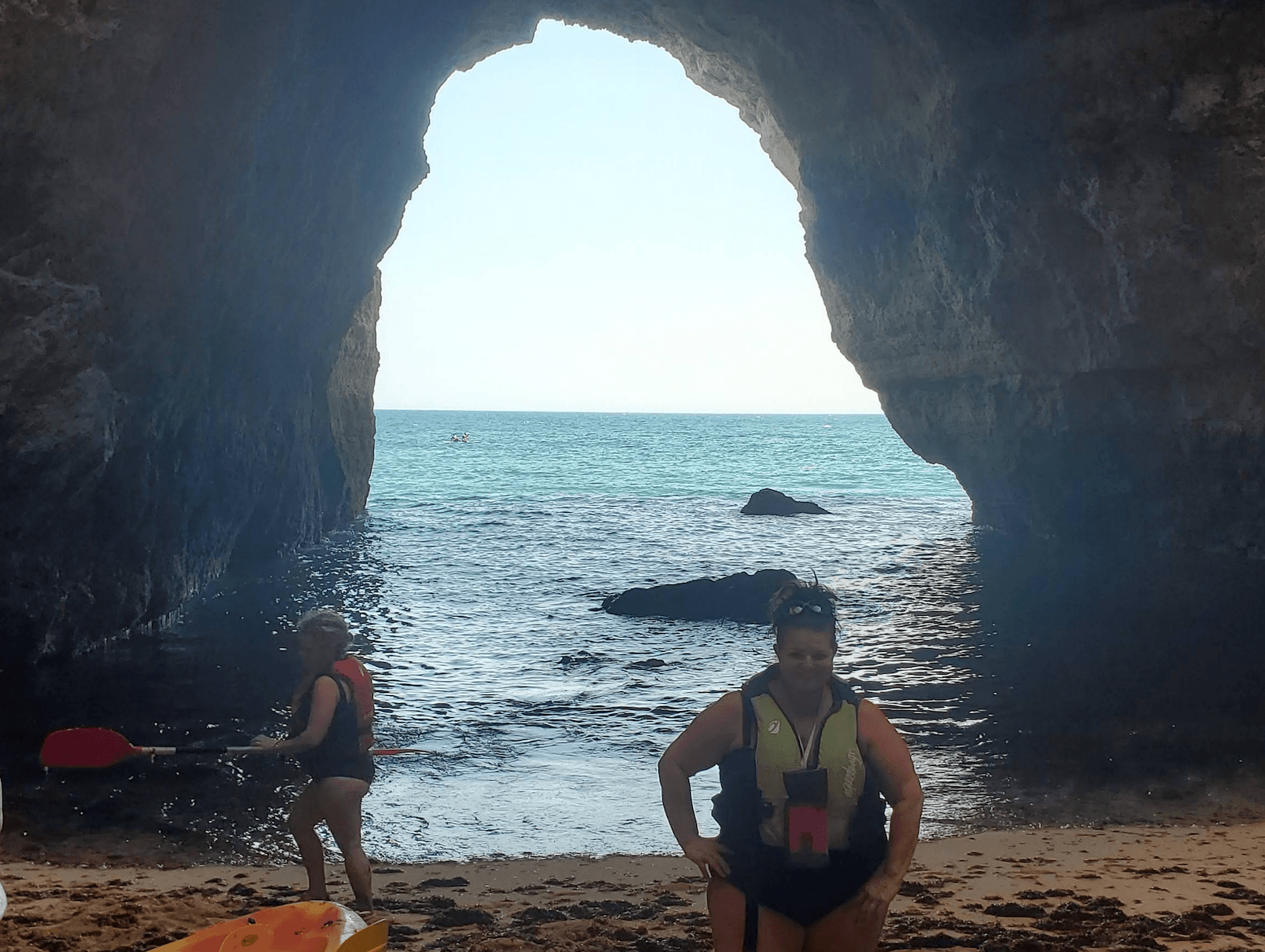 Travel advisor posing on the seaside