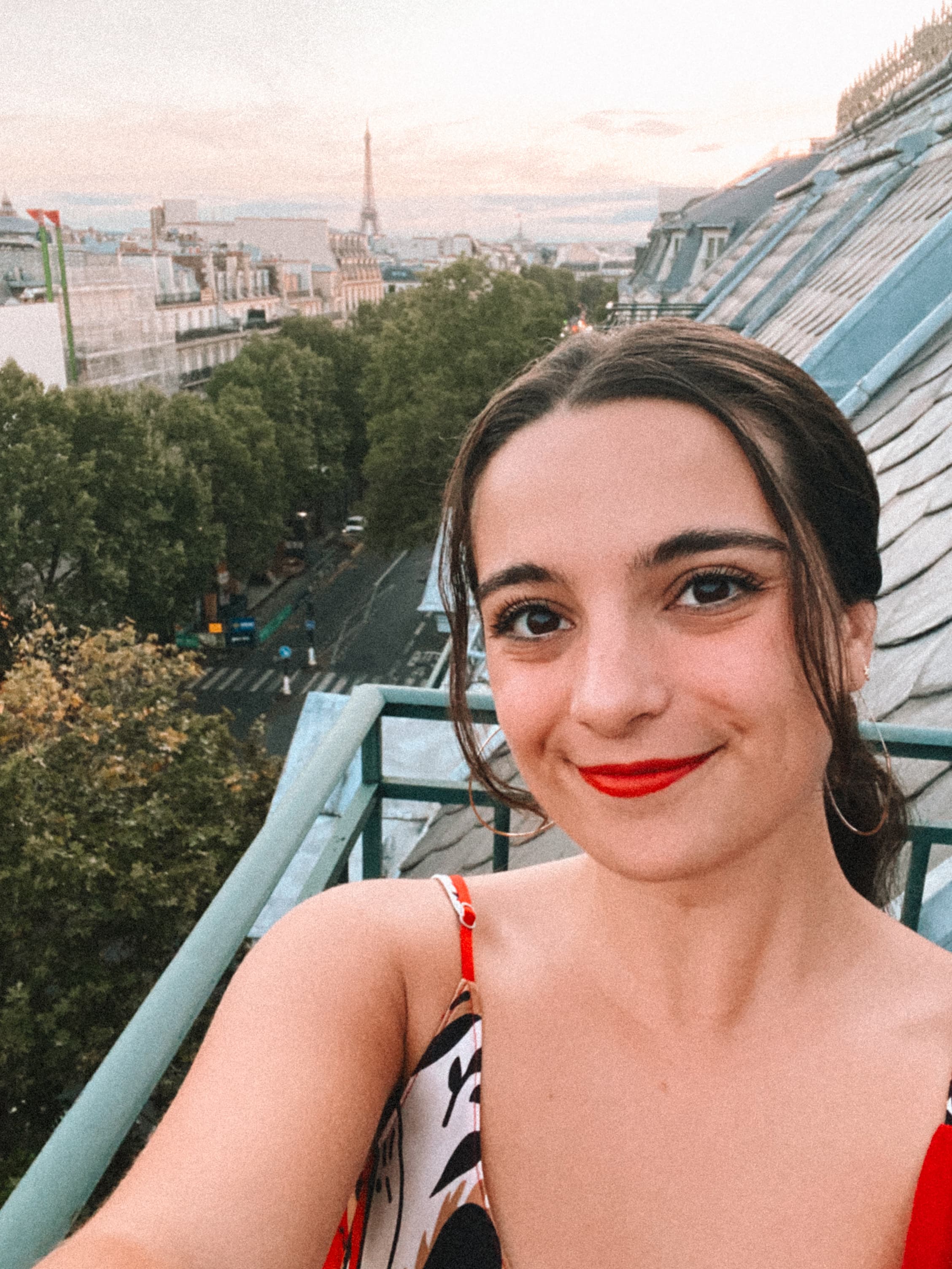Balcony with the view of Eiffel Tower