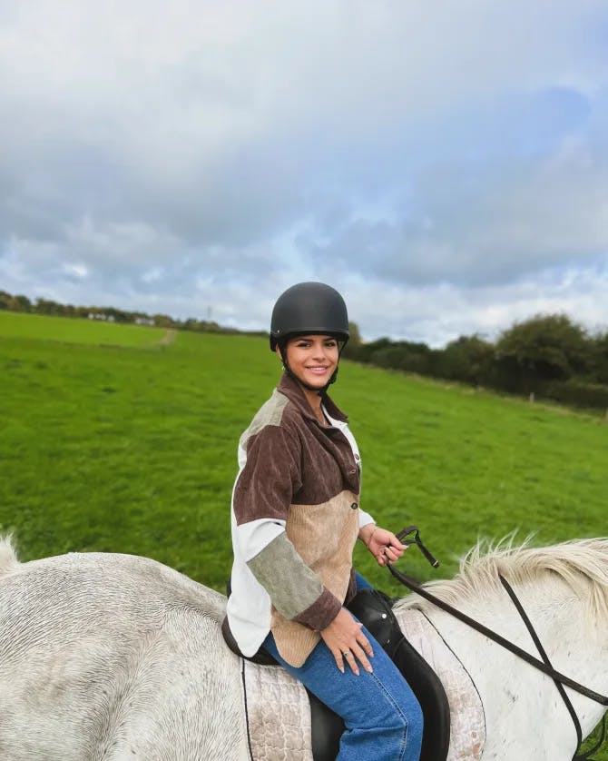 Picture of Amanda on horse