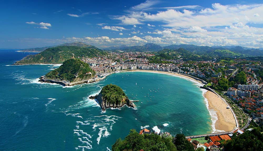 Advisor - Adventure & Food Guide to San Sebastian Beach in Basque Country