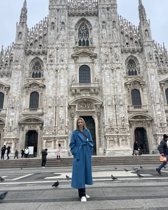 Picture of Sarah at Duomo di Milano