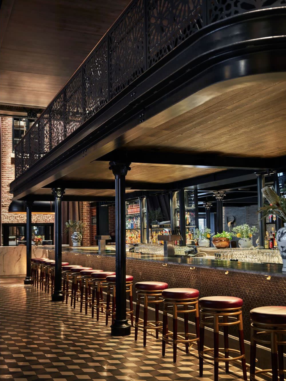 The bar at the restaurant at the Sagamore Pendry Baltimore