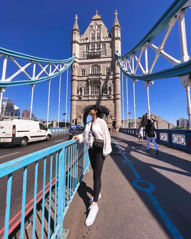 Picture of Amanda at Tower Bridge