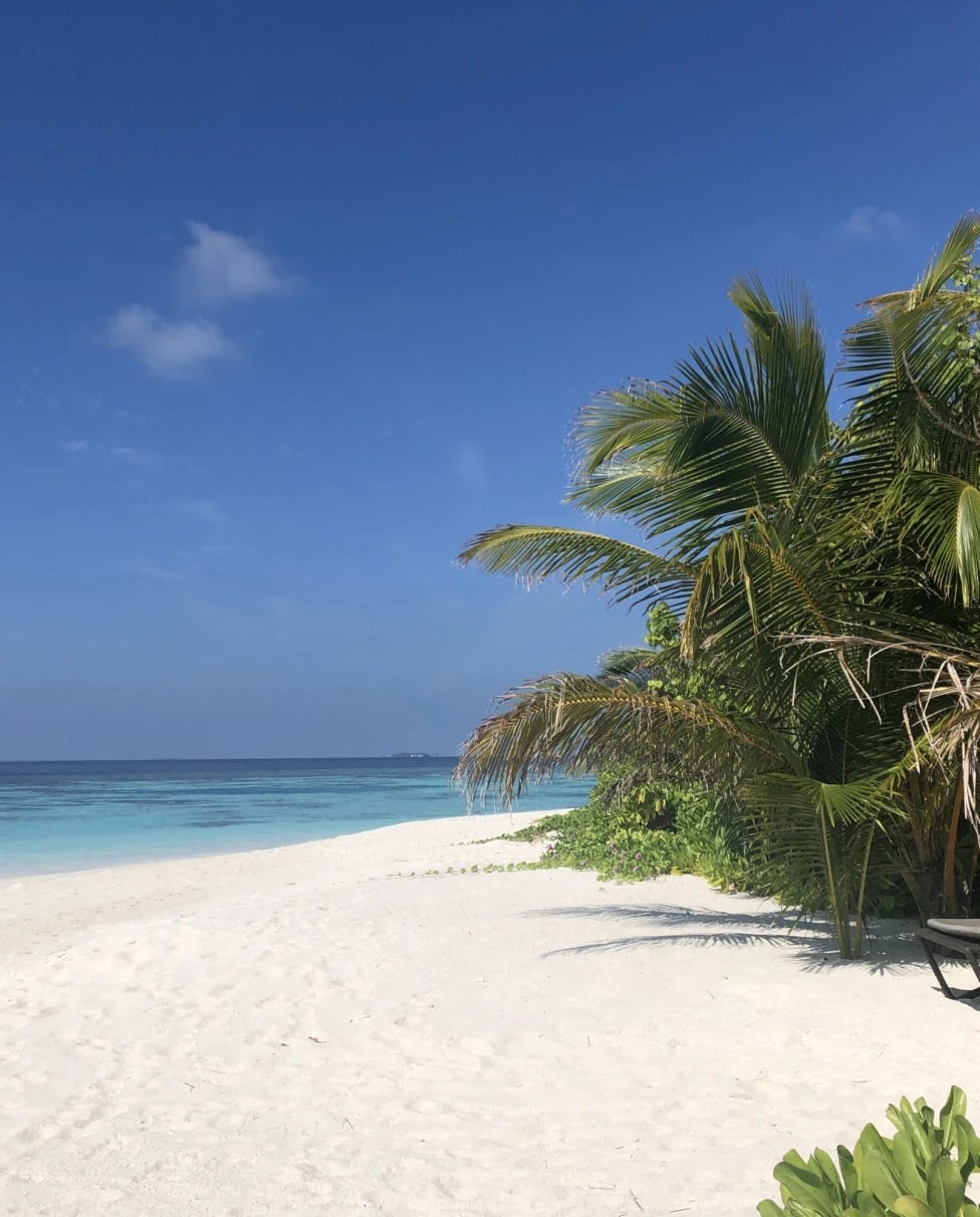 Kandolhu Maldivian Resort: This Little Maldivian Island is Magical
