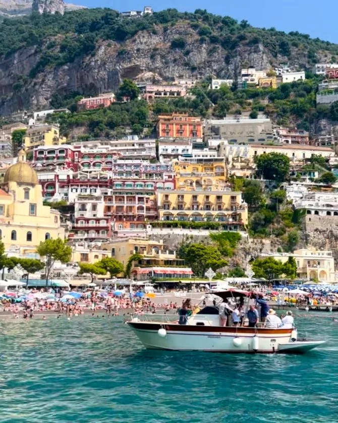 Picture of boat at Positano sea side
