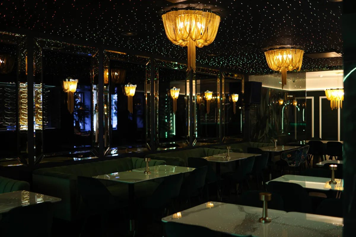 interior-of-a-restaurant-milan-travel-guide