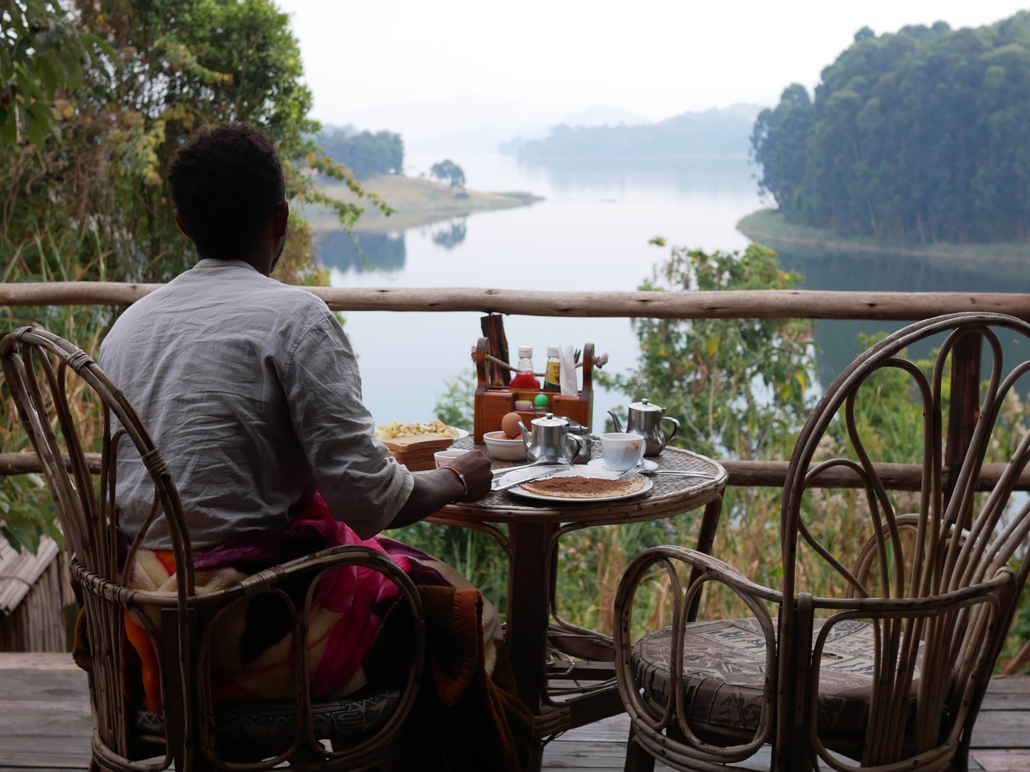 Dining on the lake side