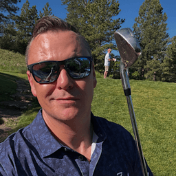 Fora Team - Robert Love, Cruise Ambassador