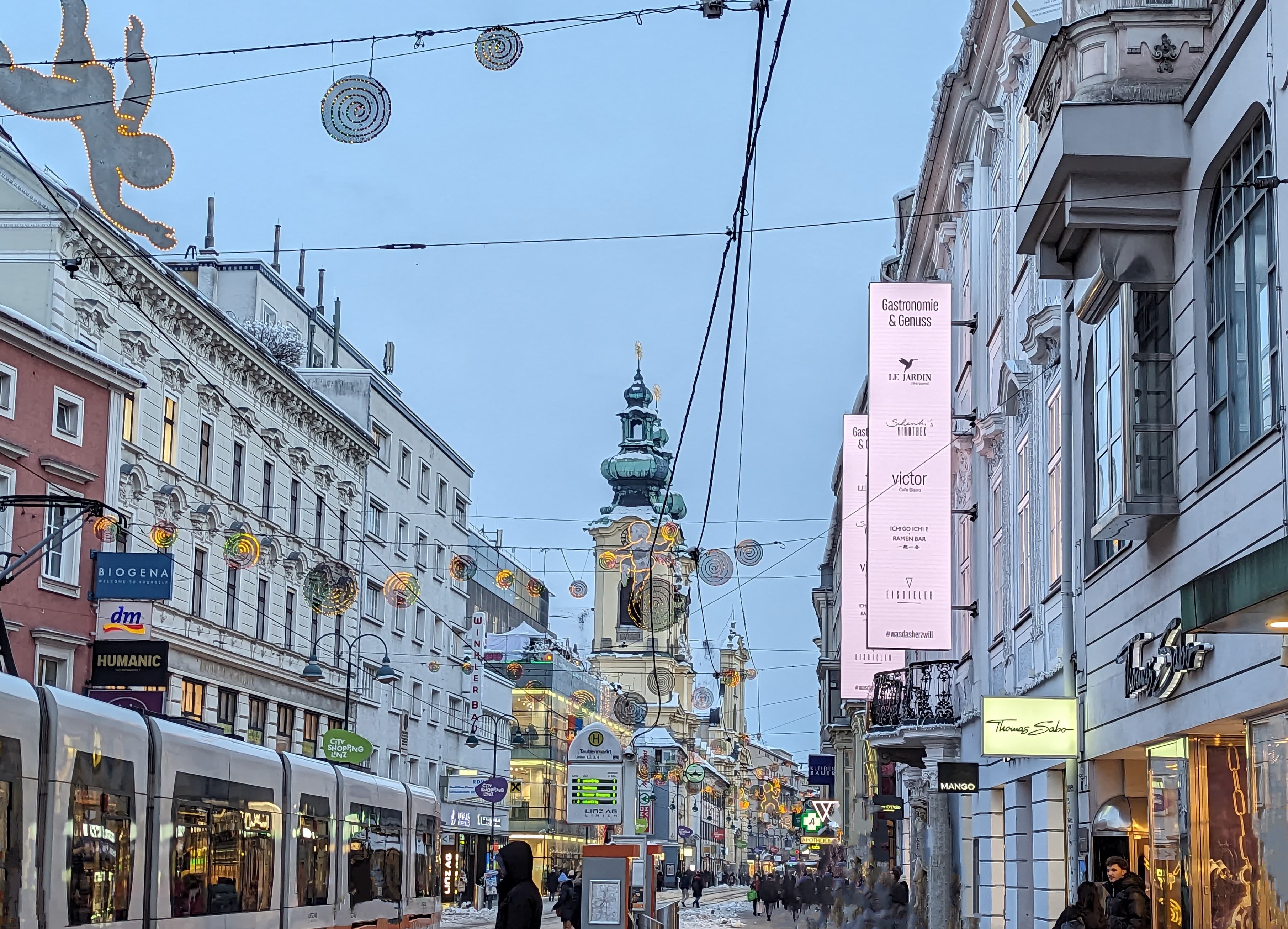 Picture of Linz at Christmas, Country Road