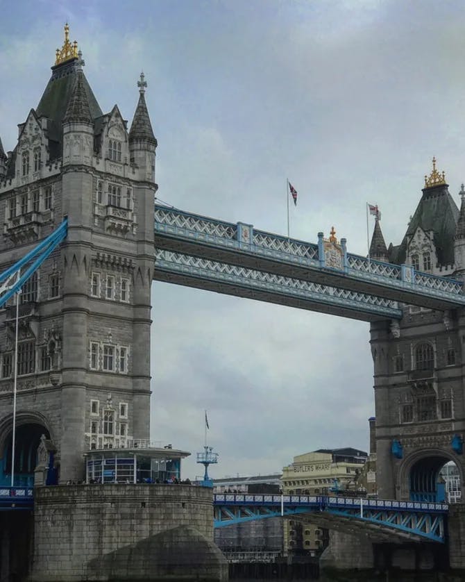 View of London Bridge with two turrets and blue iron structures