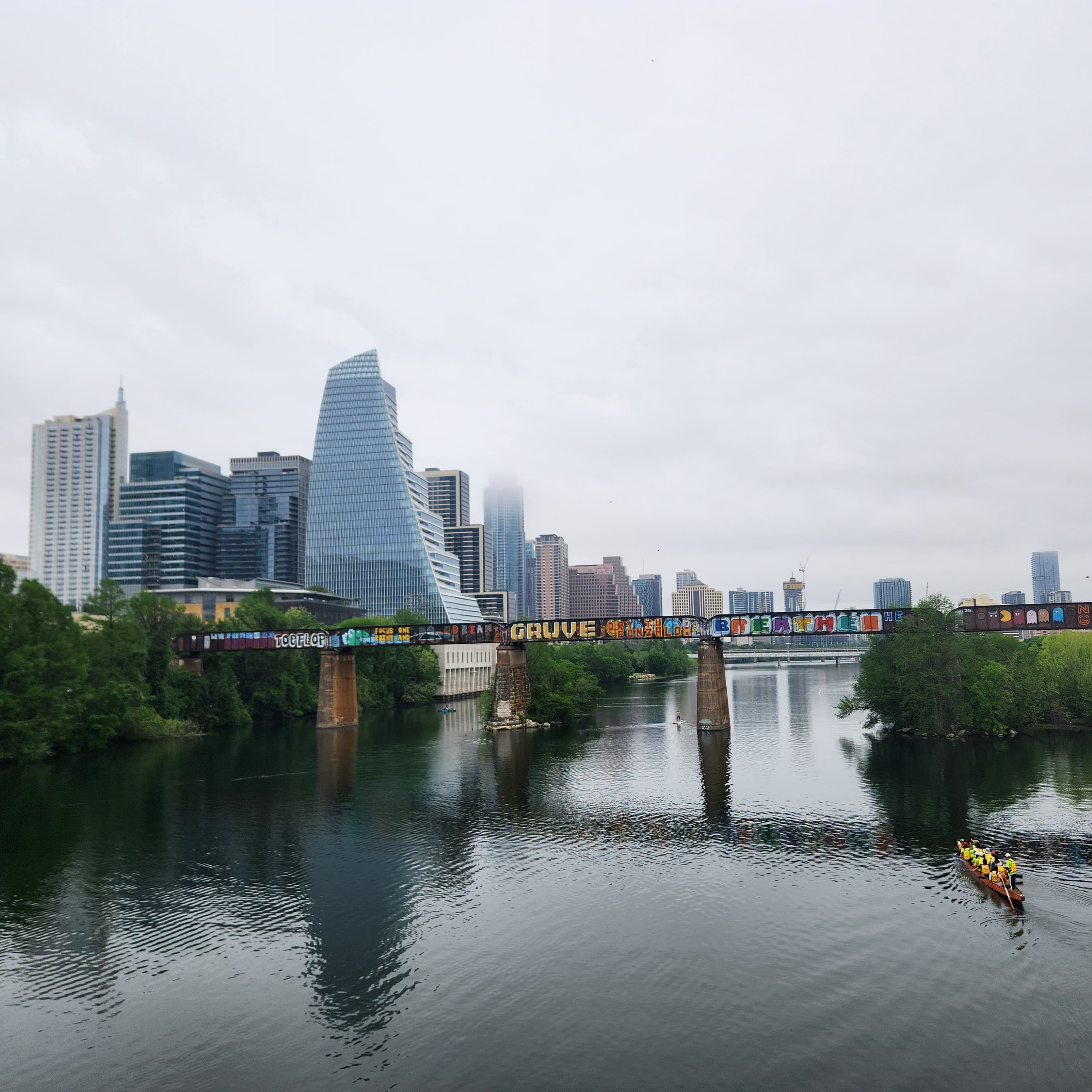 A beautiful view of city with lake