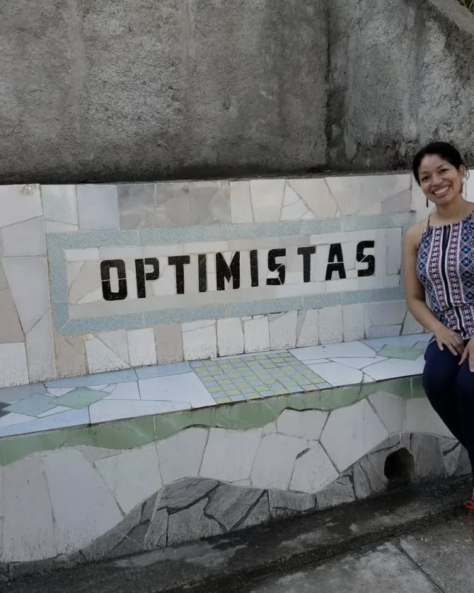 Picture of Rosa with sign optimist