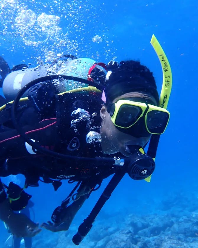 Jazmin Paige deep sea diving.