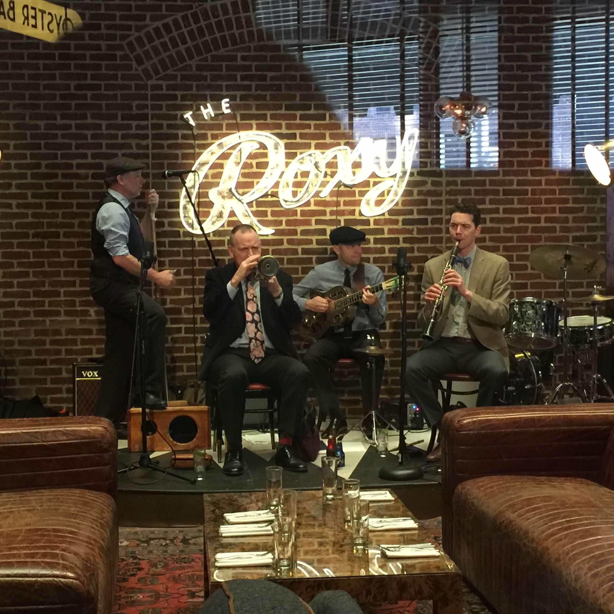 Musicians playing live music at the Roxy Hotel