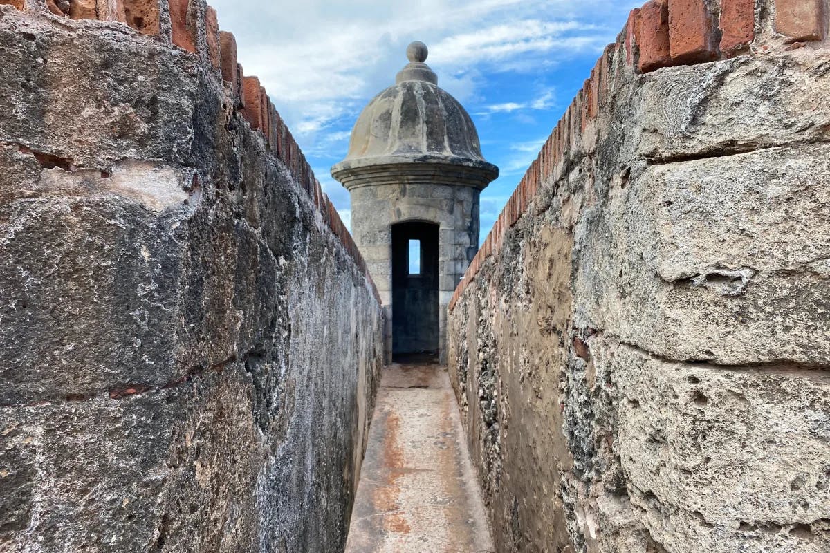 A picture of El Castillo San Felipe del Morro during daytime.