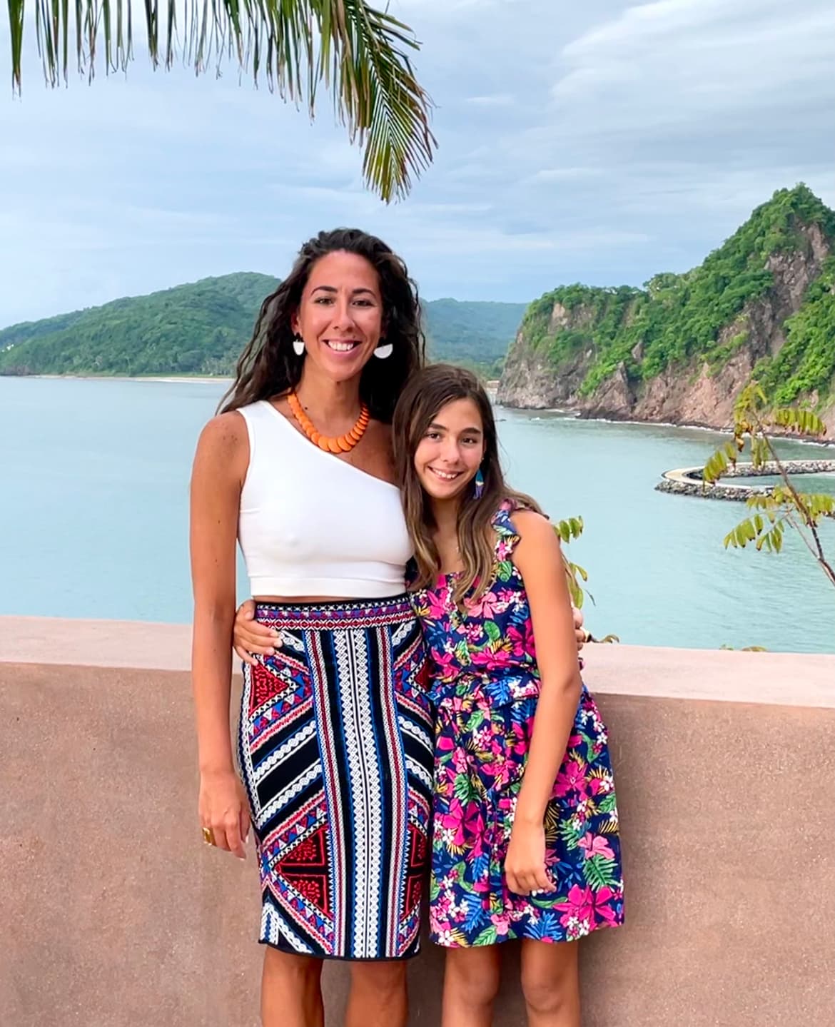 Travel advisor posing with a kid