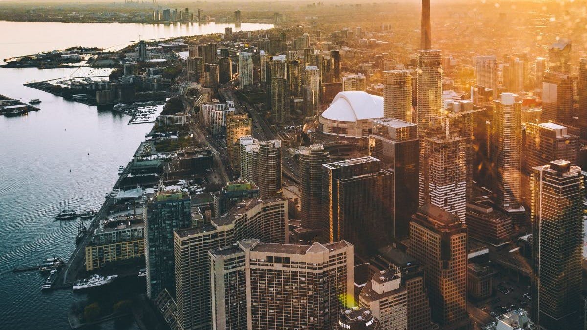 a view of the city of Toronto 