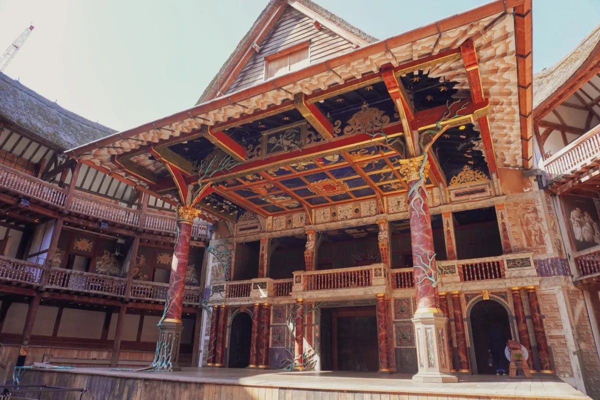 Globe-Theatre-Stage-London-travel-guide