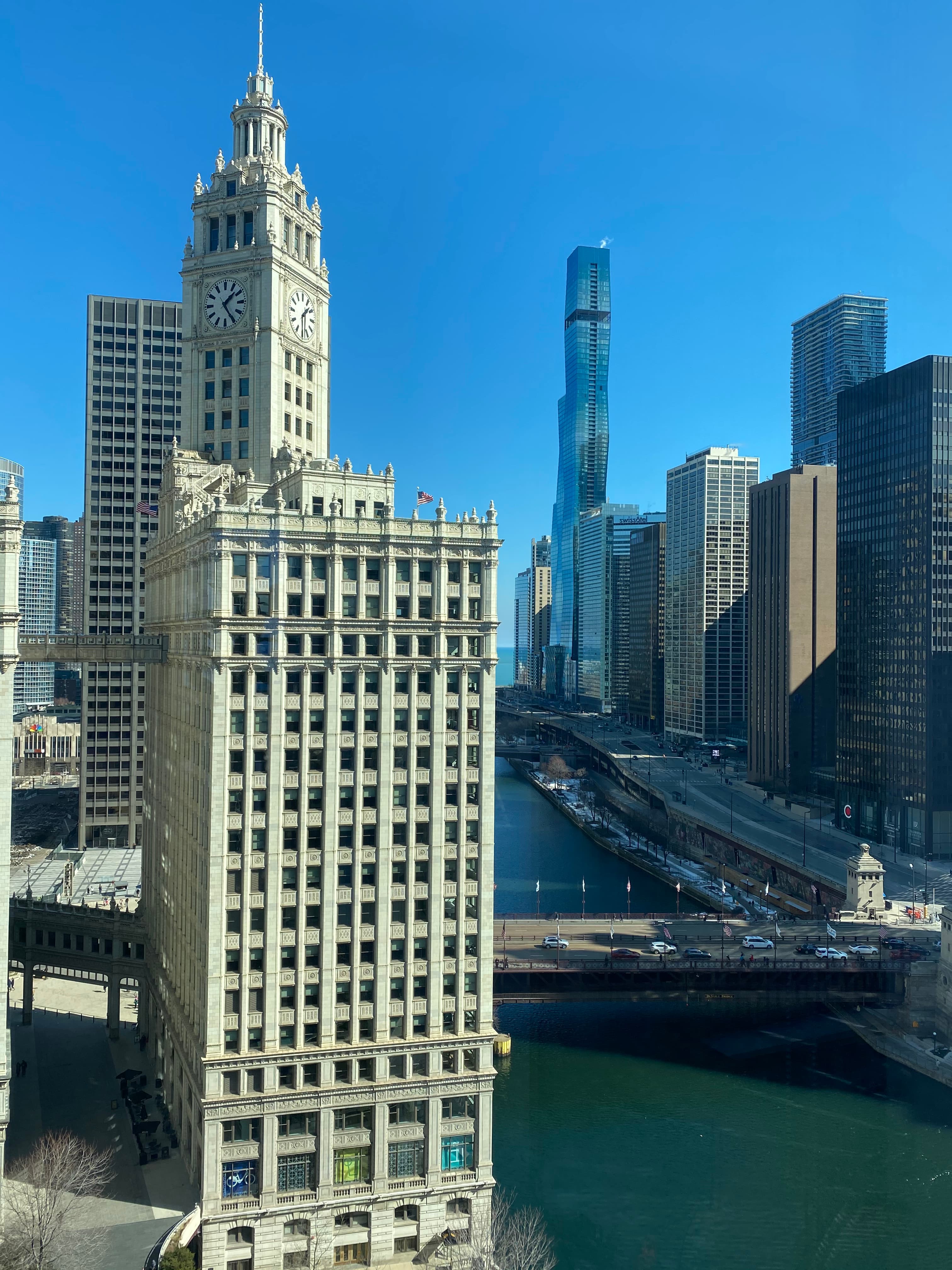 Sky scrapper buildings