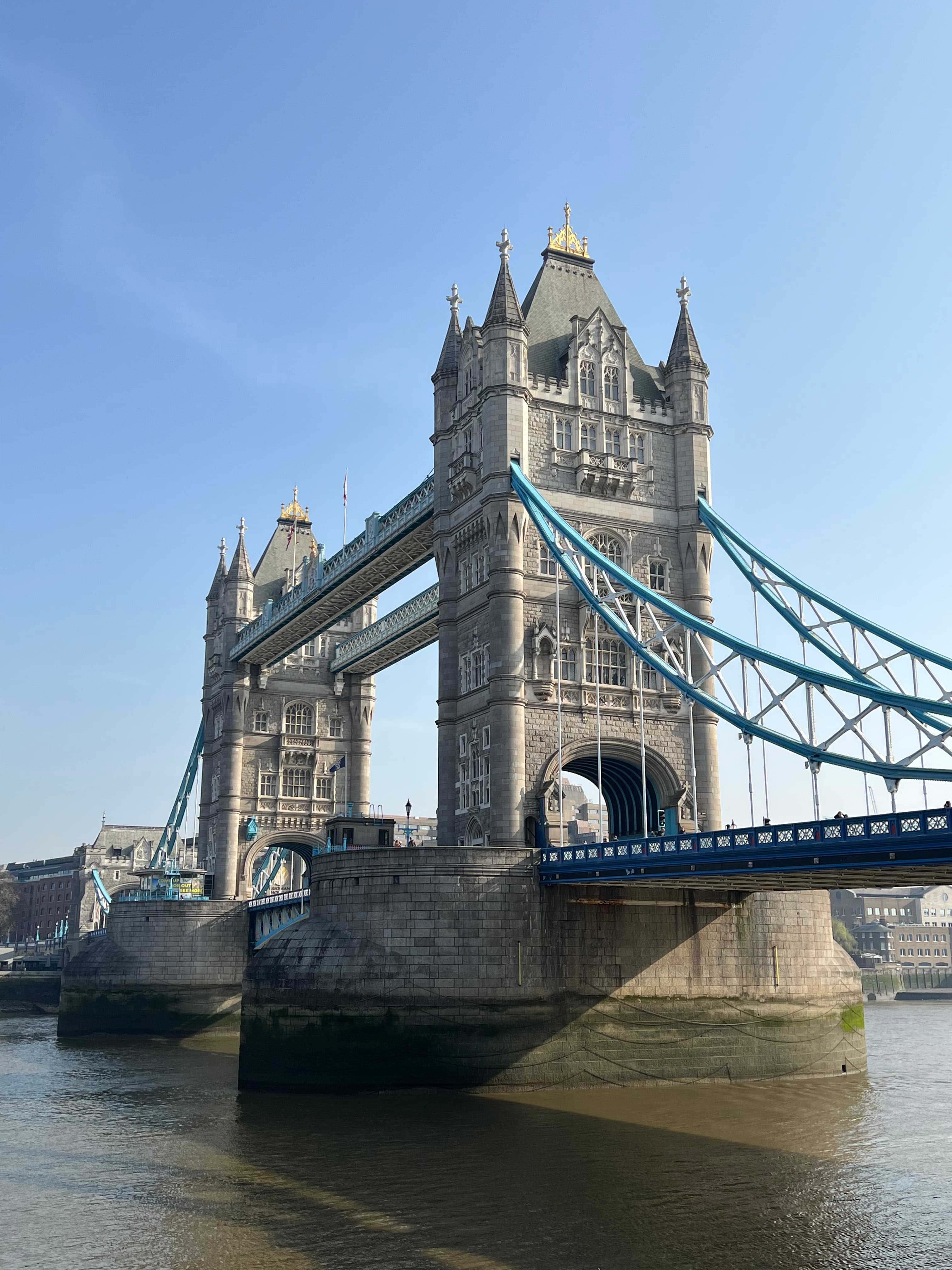 One of the world's most renowned bascule bridge, Tower Bridge in London.