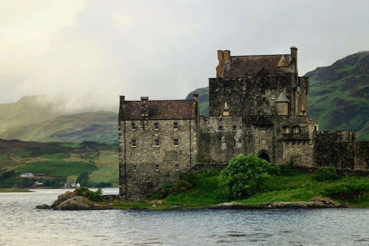 gray-castle-scotland-travel-guide