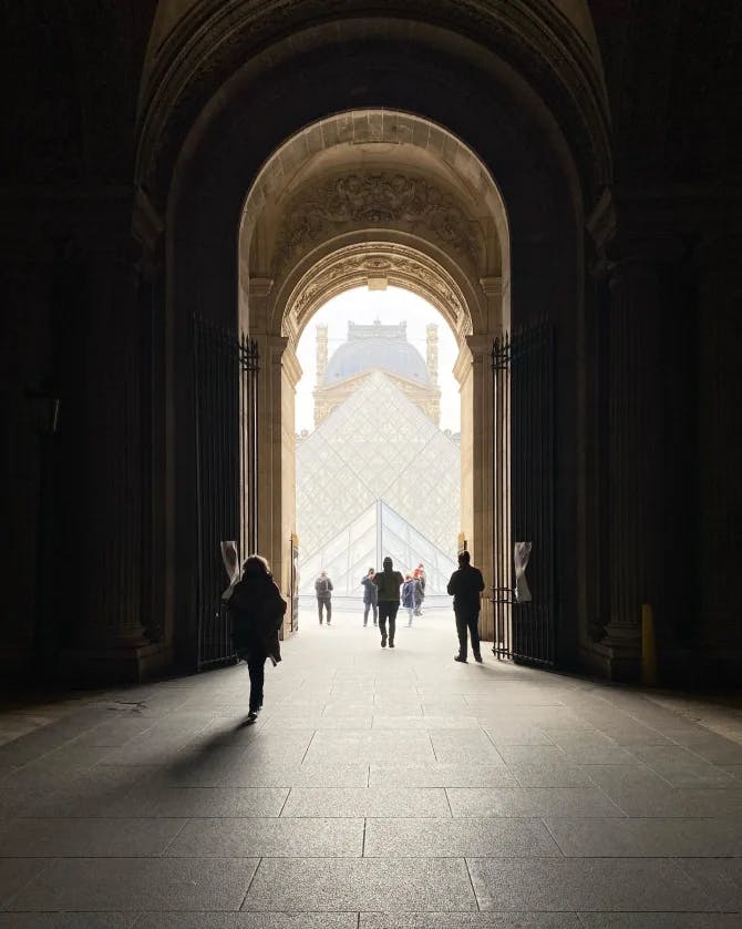 Picture of Louvre Museum