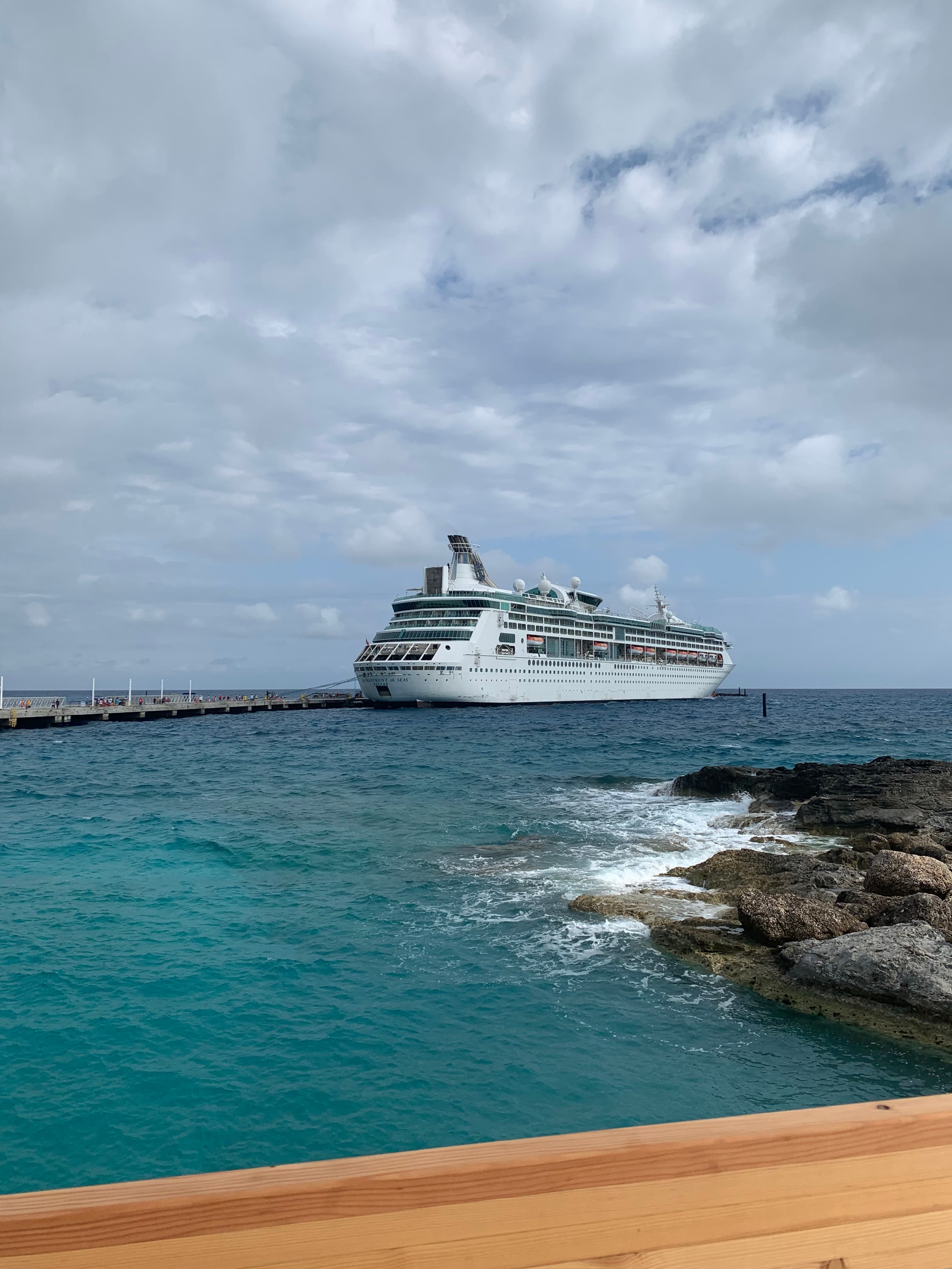 Picture of cruise ship