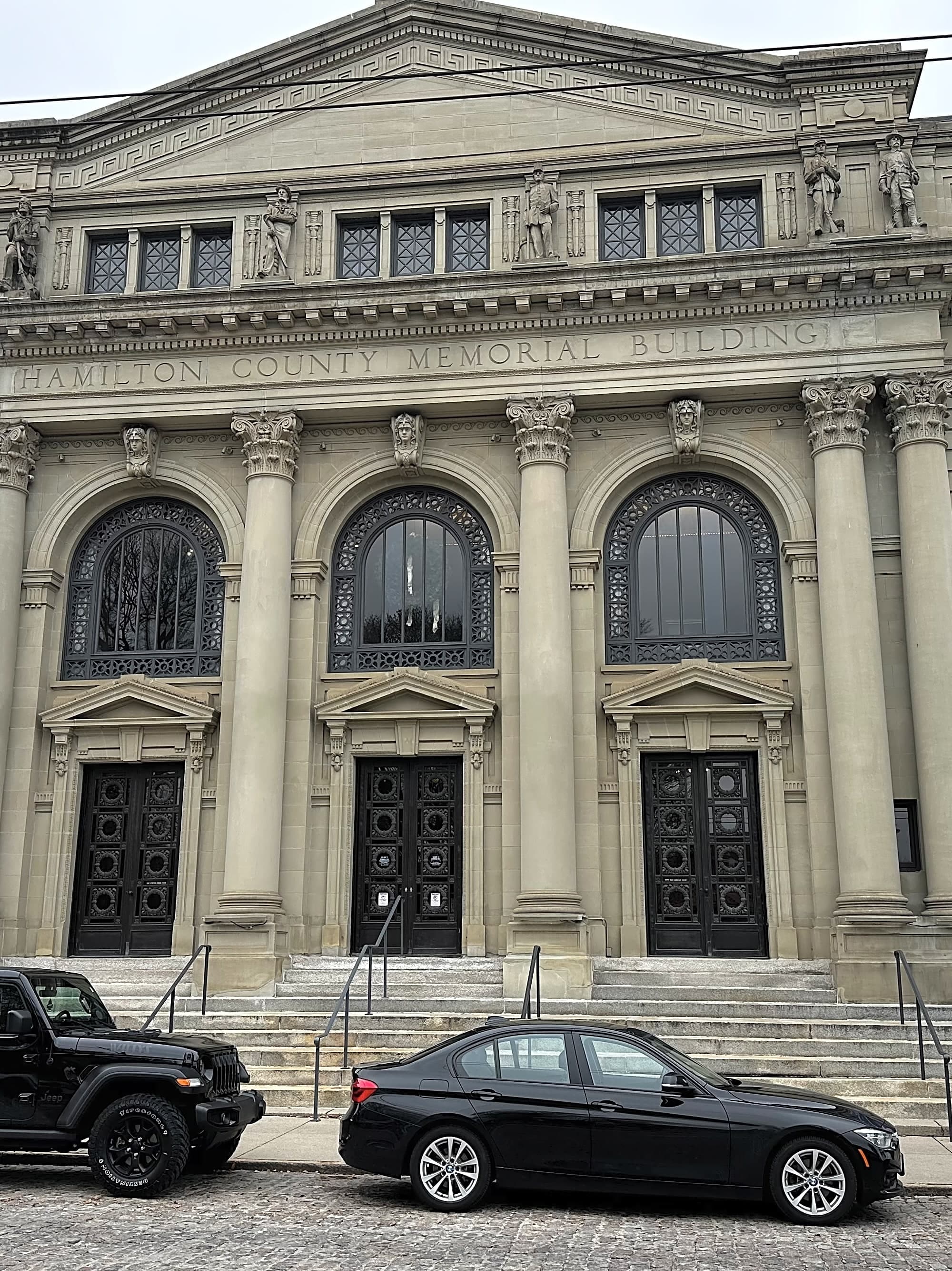 Cincinnati: Queen City on the Ohio River curated by Ron LeMaster