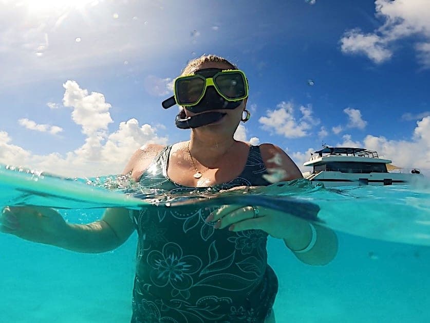 Curaçao: All-Inclusives curated by Hannah Boes