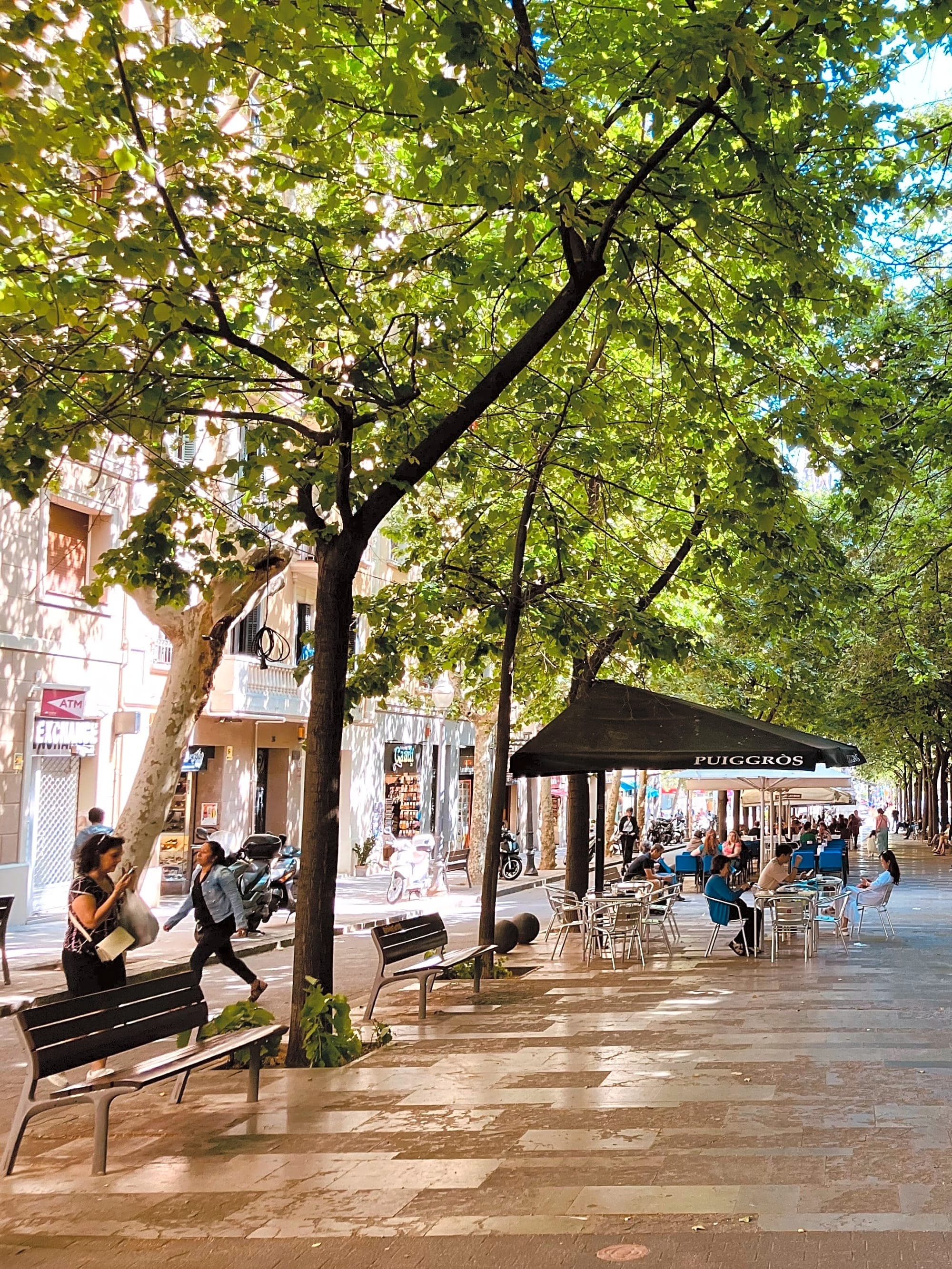 Your Perfect Barcelona Getaway: A Three-Day Guide to Must-Sees and Insider Spots curated by Jessica Sifrig