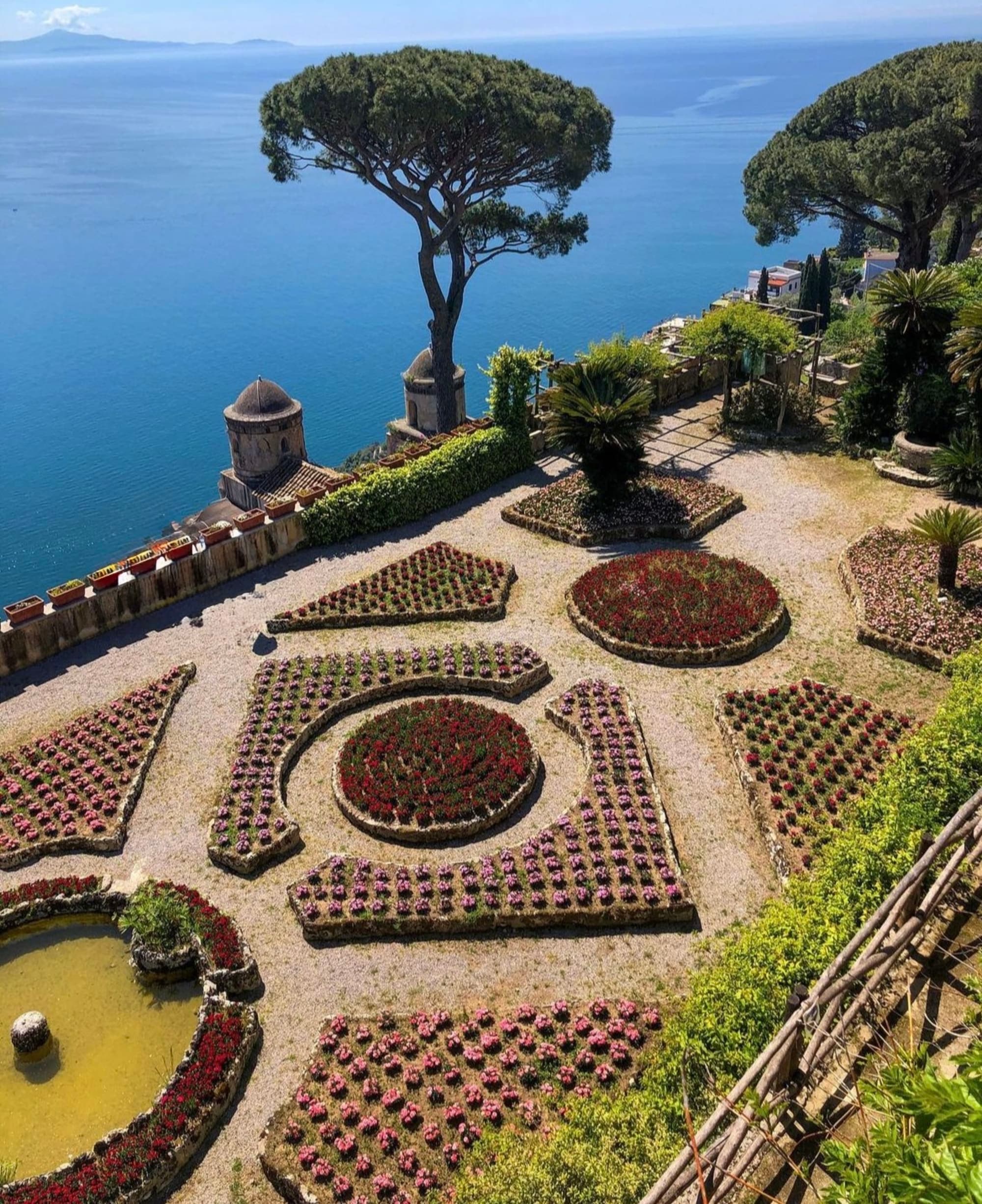 Amalfi Coast Travel Guide: Insider Tips for a Perfect Trip curated by Liuba Dmytrus