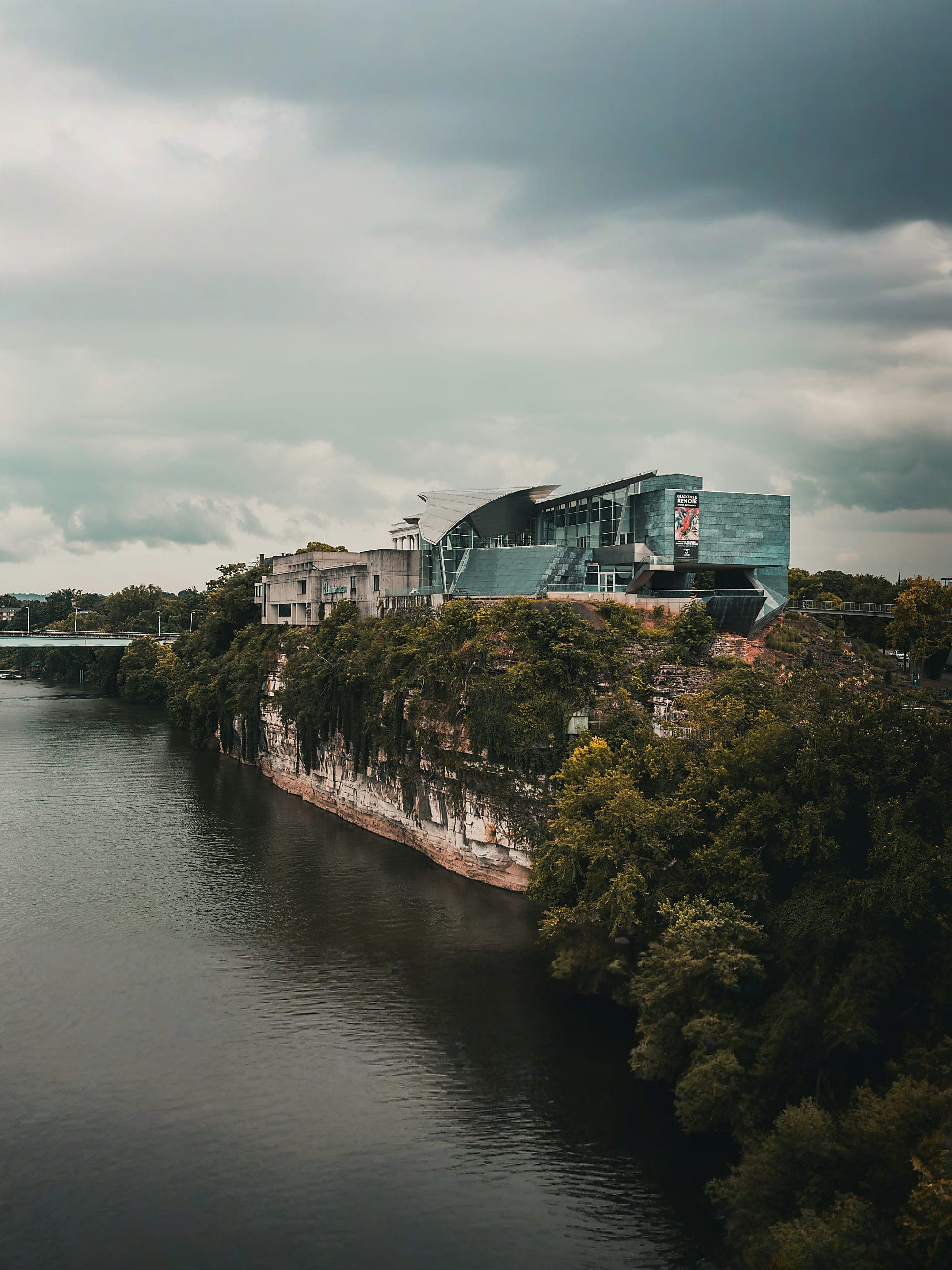 Relaxing Weekend Getaway: Chattanooga, TN curated by Robert Kenmore