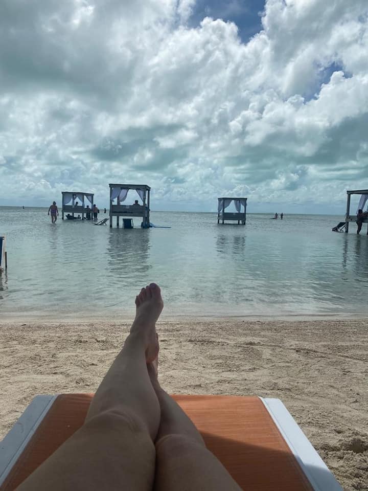 Relaxing at Hilton Beach Club Mahogany Bay