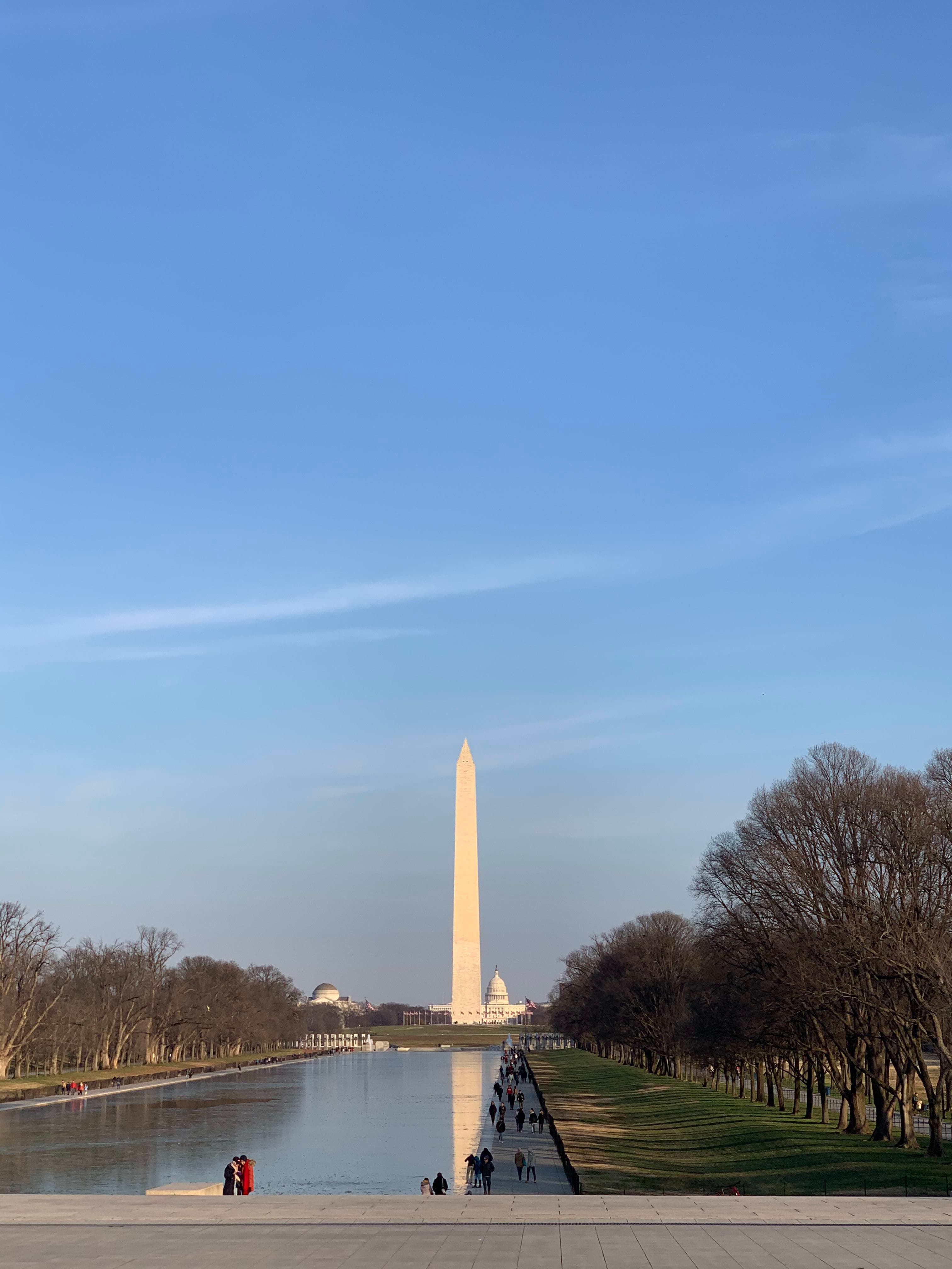 A Guide to Washington, DC: Where To Stay, Eat and What To Do curated by Marisol Carrillo