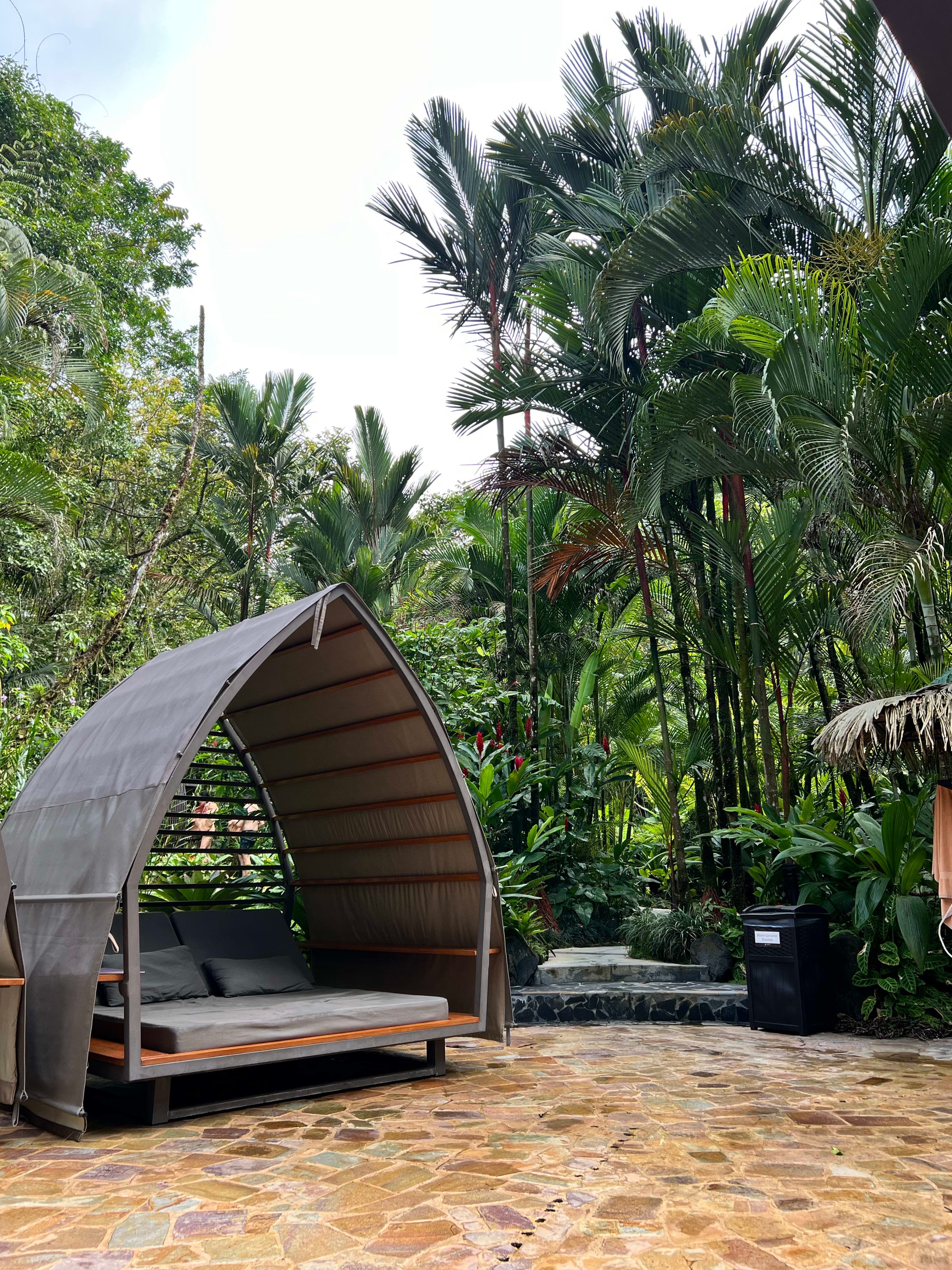 Pura Vida Lifestyle: Your Costa Rican Guide to Adventure, Rejuvenation and Wellness curated by Sylvia Tawfik