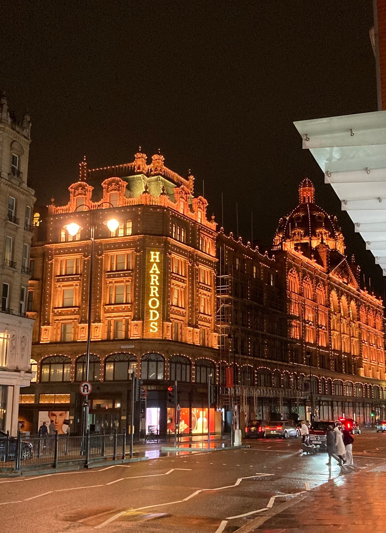 Winter Weekend Away in London curated by Sarah Ketchum