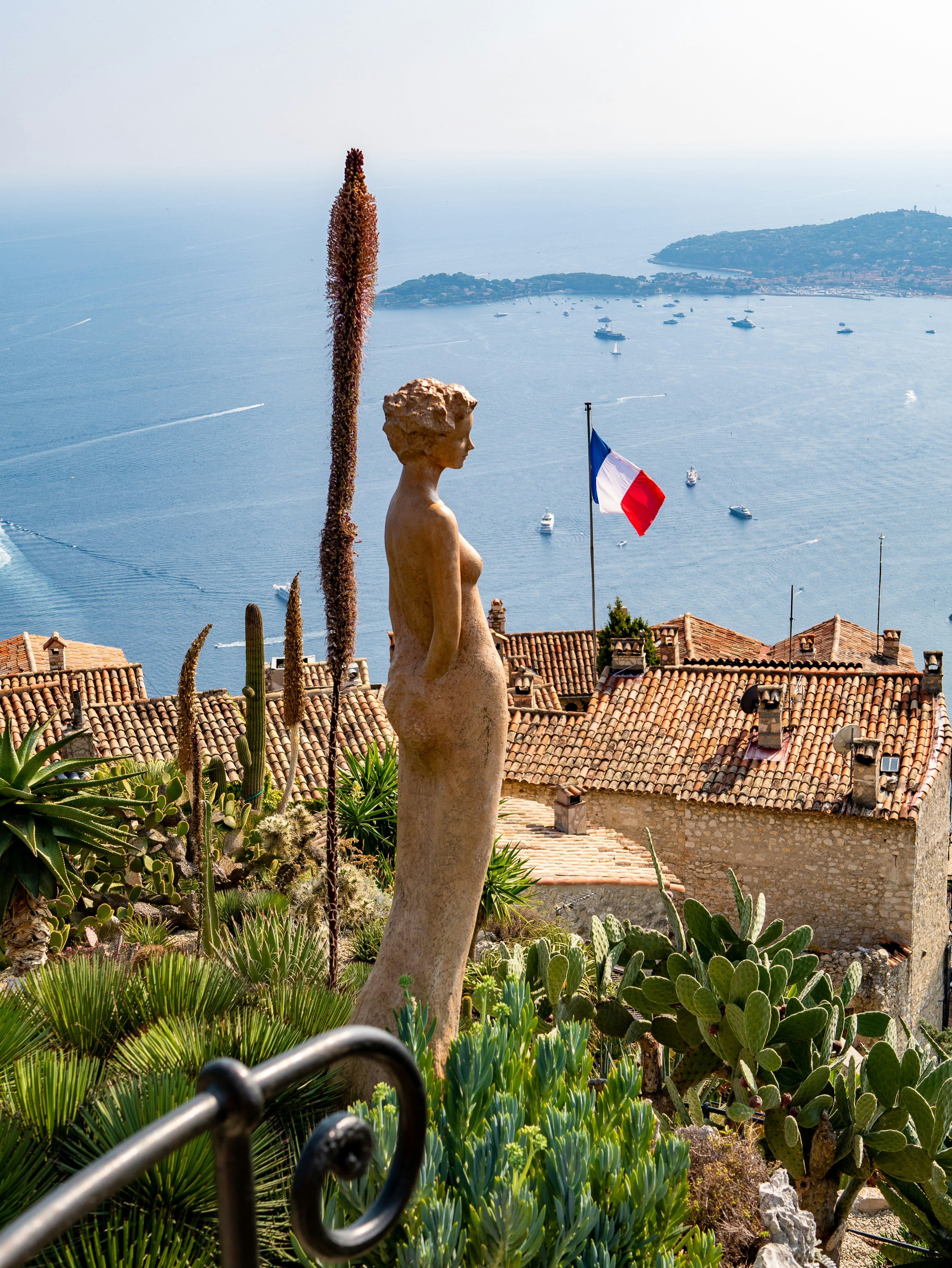 Summer in the Mediterranean: The French Riviera curated by Isabella Weber