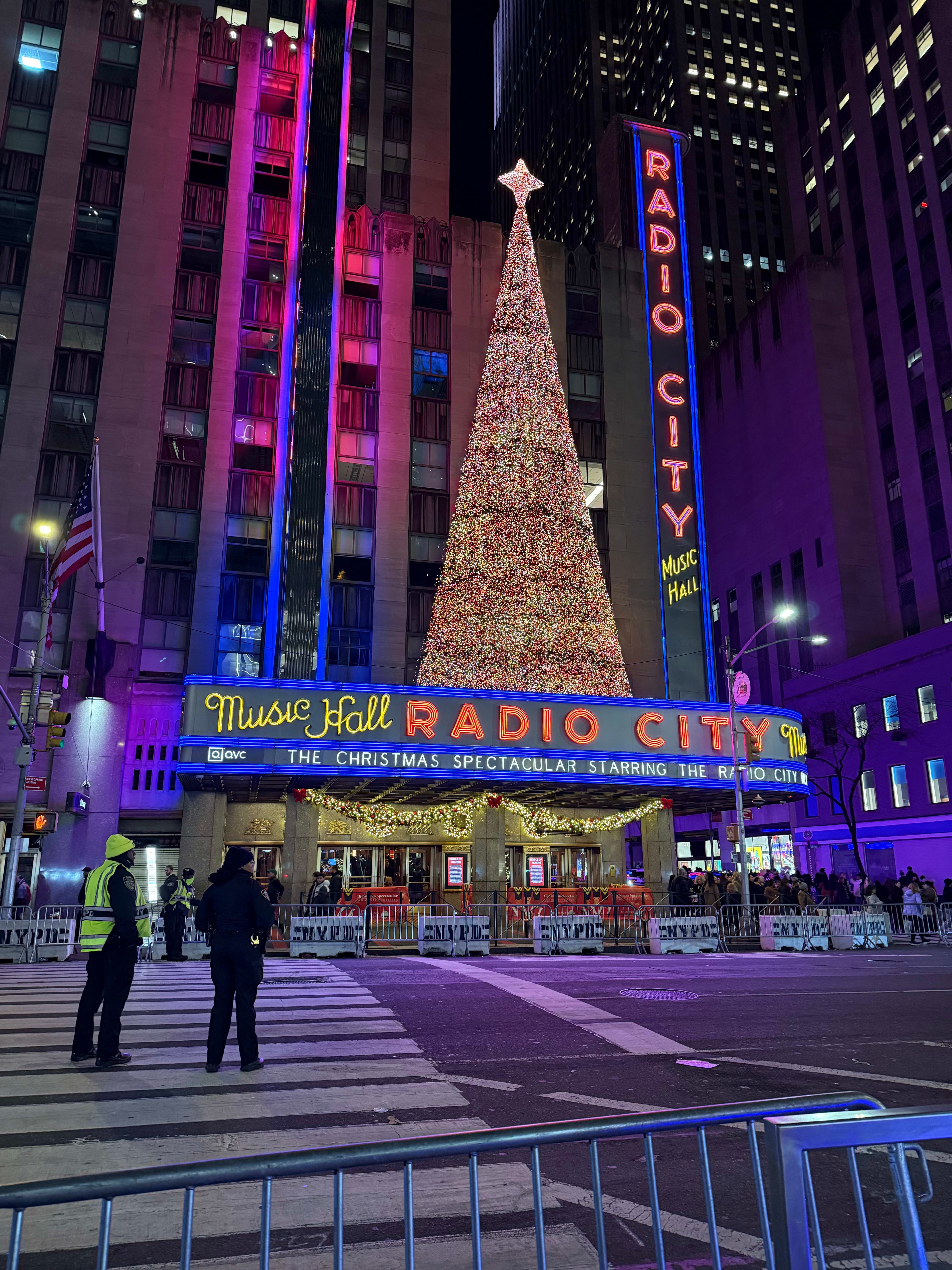 A Holiday Wonderland Escape: The Ultimate Guide to a Weekend in NYC curated by Jennifer Naumann