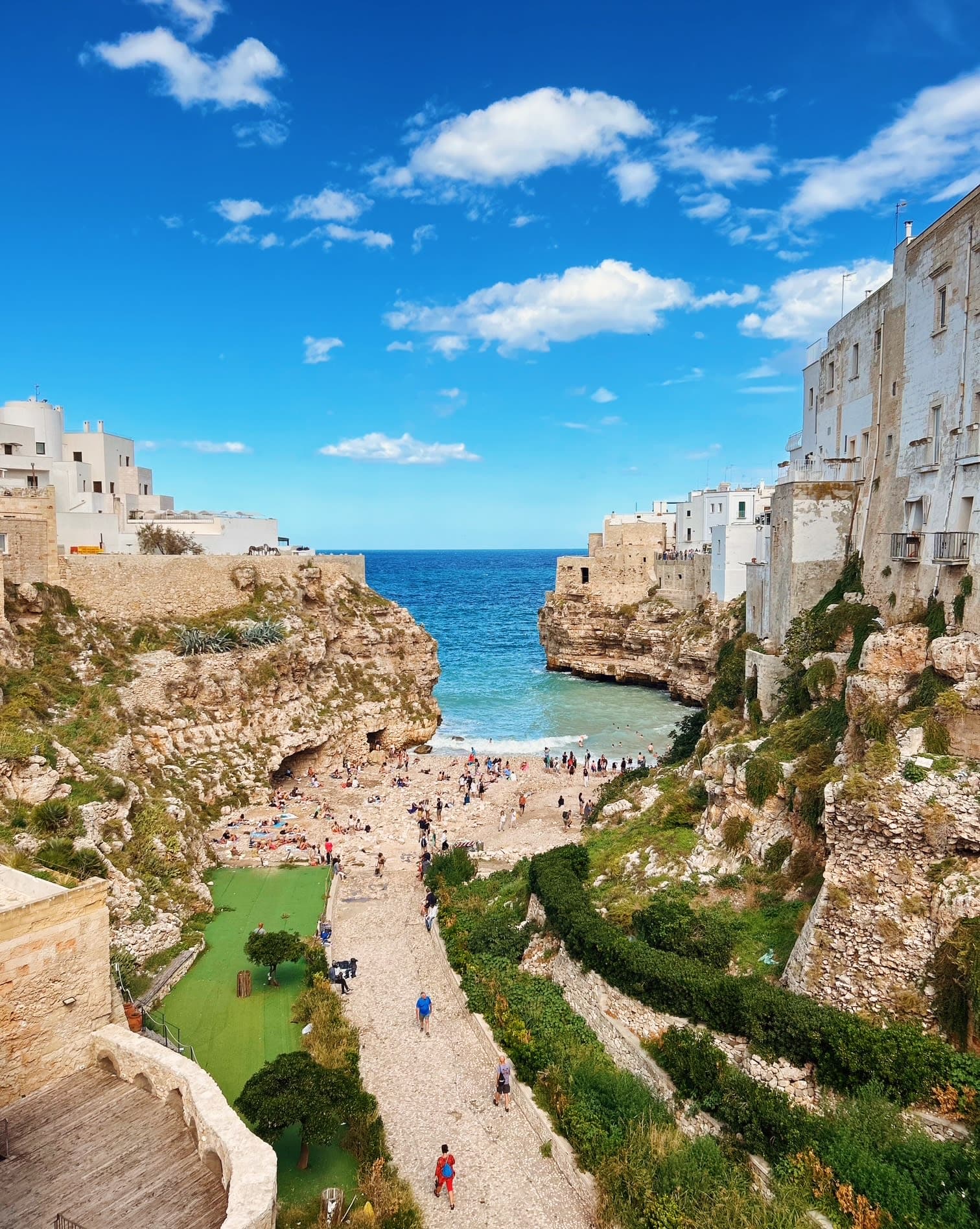 Insider's Guide to Puglia: Italy's Heel curated by Michael Gallow