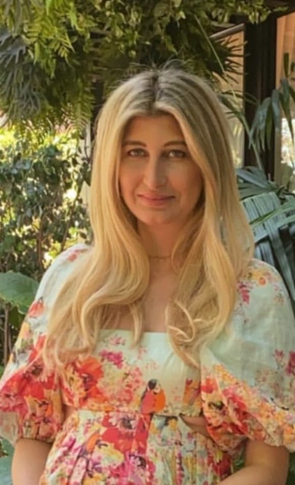 Advisor - Celine Mahdavi