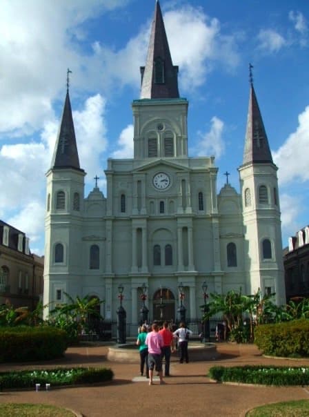 view of a building outside during the daytime.