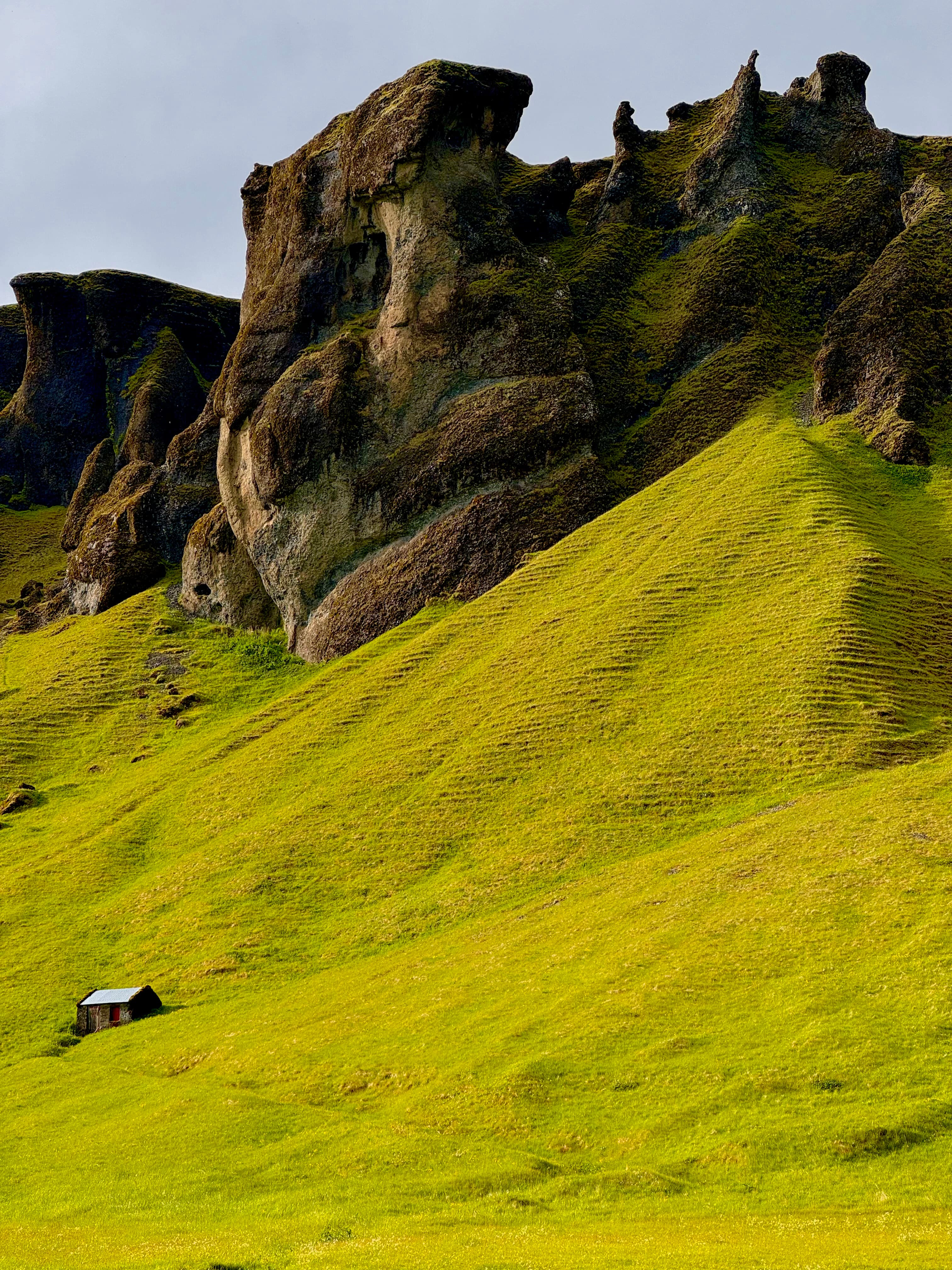 View of a beautiful green mountain landscape