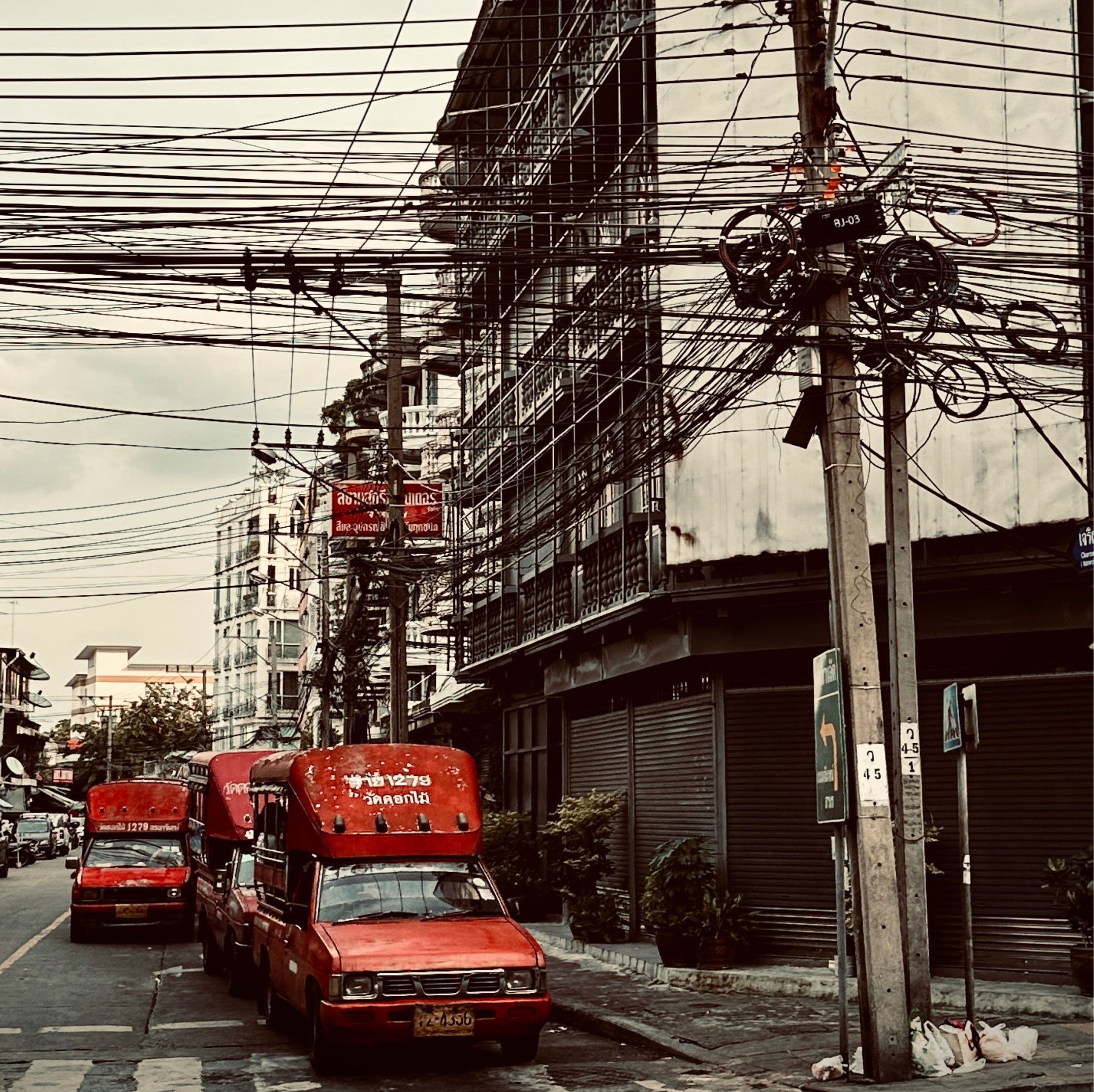 A view of buildings on a cloudy day.