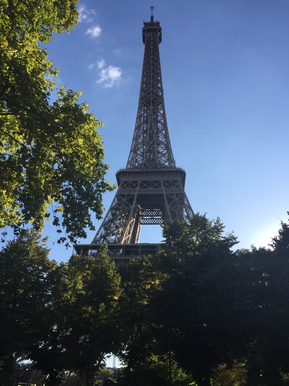 A view of the Eiffel Tower during the daytime.