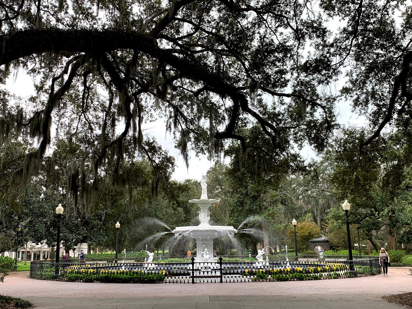 View of a white fountain in a park in Savannah