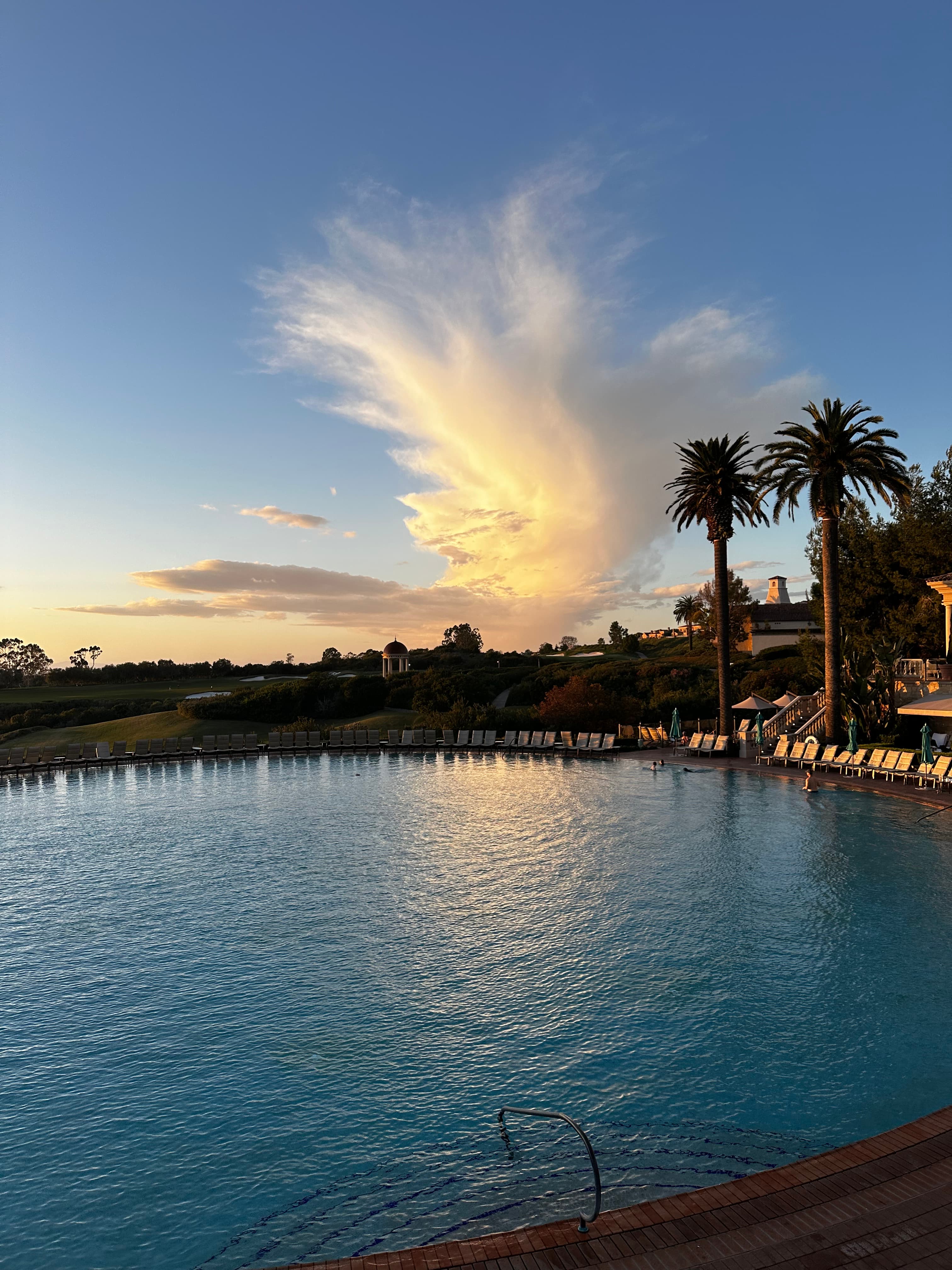 Cloud over pool.